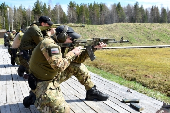 В Управлении Росгвардии по Республике Коми прошел чемпионат по стрельбе из боевого ручного стрелкового оружия