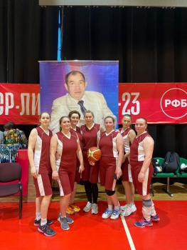 В Сыктывкаре прошло первенство Республики Коми по баскетболу памяти Георгия Валика