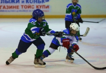 В Сыктывкаре завершился турнир по хоккею «Осенний лёд – 2015»
